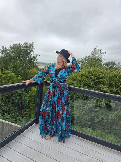 Long and Full Skirt in Pink or Blue leaf print