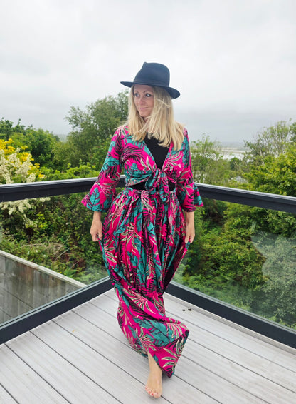 Long and Full Skirt in Pink or Blue leaf print