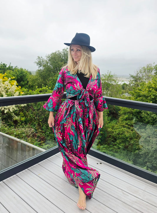 Long and Full Skirt in Pink or Blue leaf print
